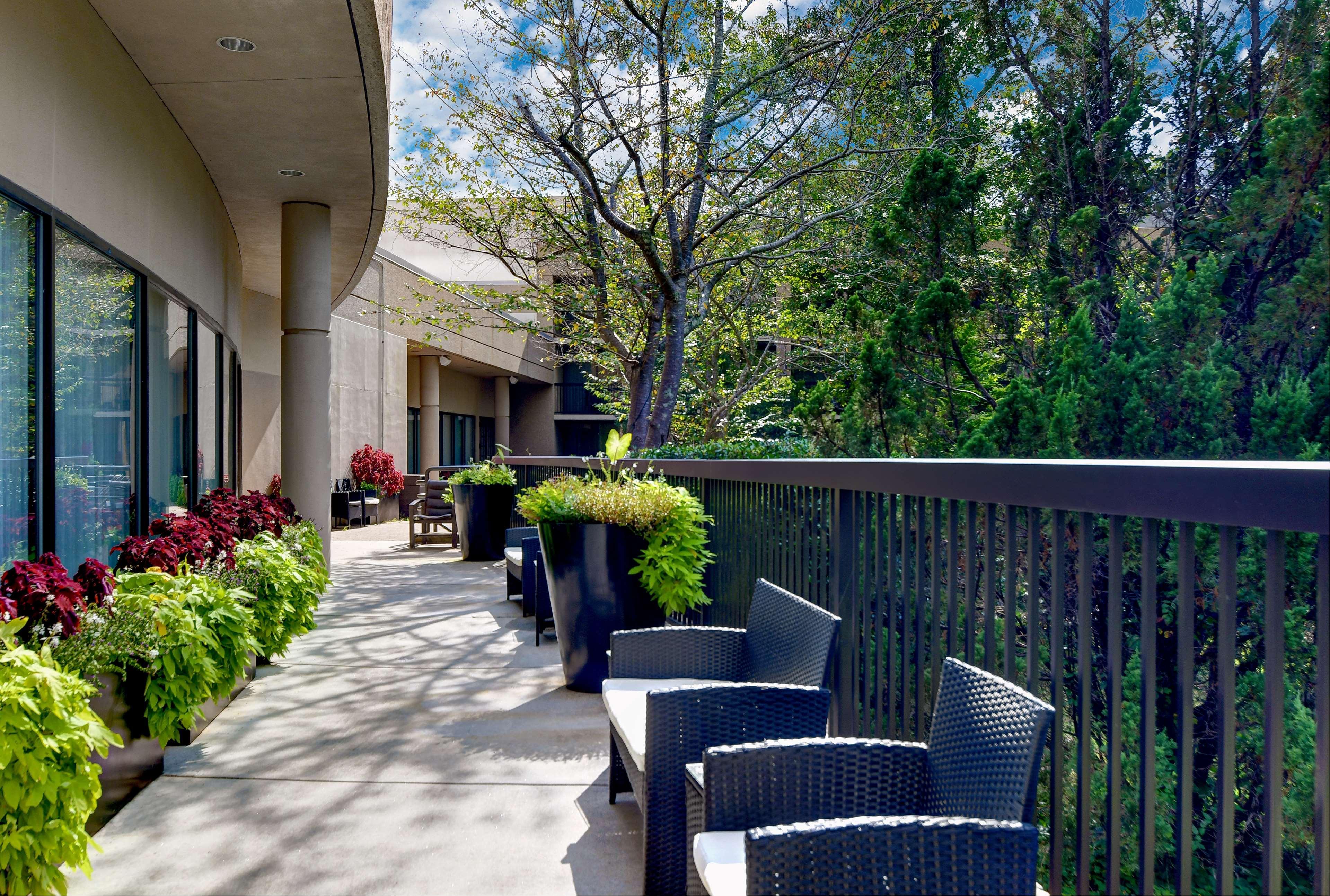 Hilton Peachtree City Atlanta Hotel & Conference Center Exterior photo